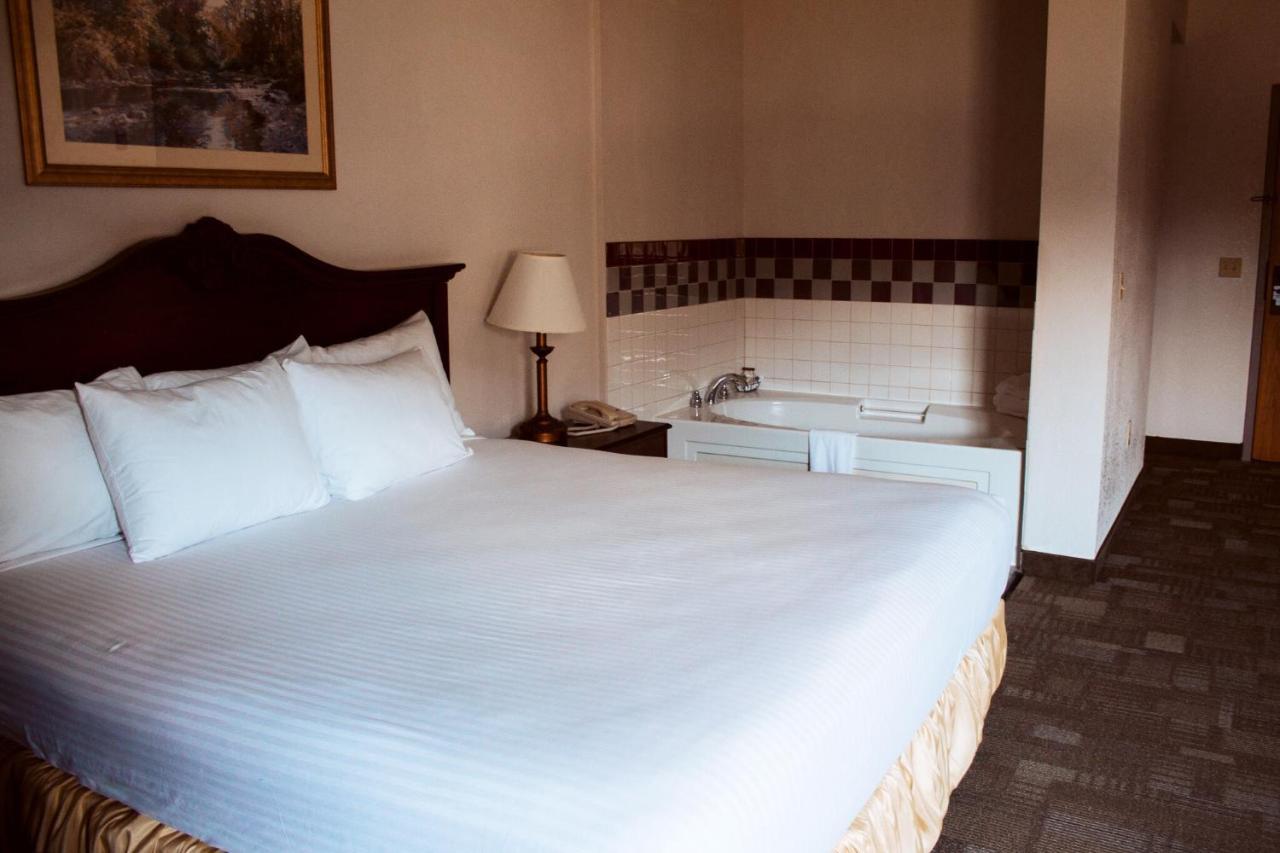Americas Best Value Inn-Fredonia Exteriör bild